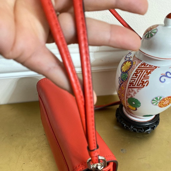 Coach Rare Orange natural Leather Crossbody - Picture 4 of 12